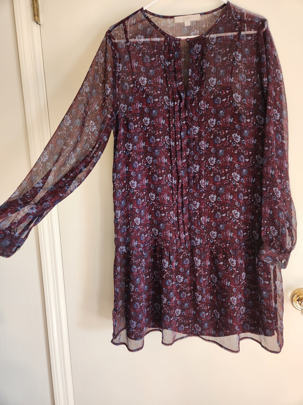 LOFT Women’s Size M Burgundy Floral Chiffon Lined Shift Mini Dress